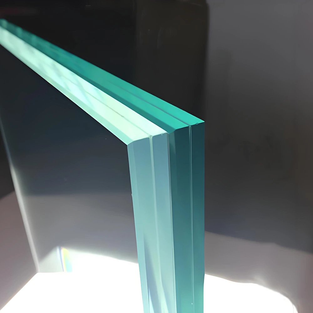 Tempered laminated glass Tempered laminated glass